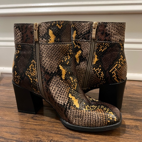 Franco Sarto Generous Snake Print Block Heel Ankle Boot Brown Women's 6.5 - Picture 5 of 10